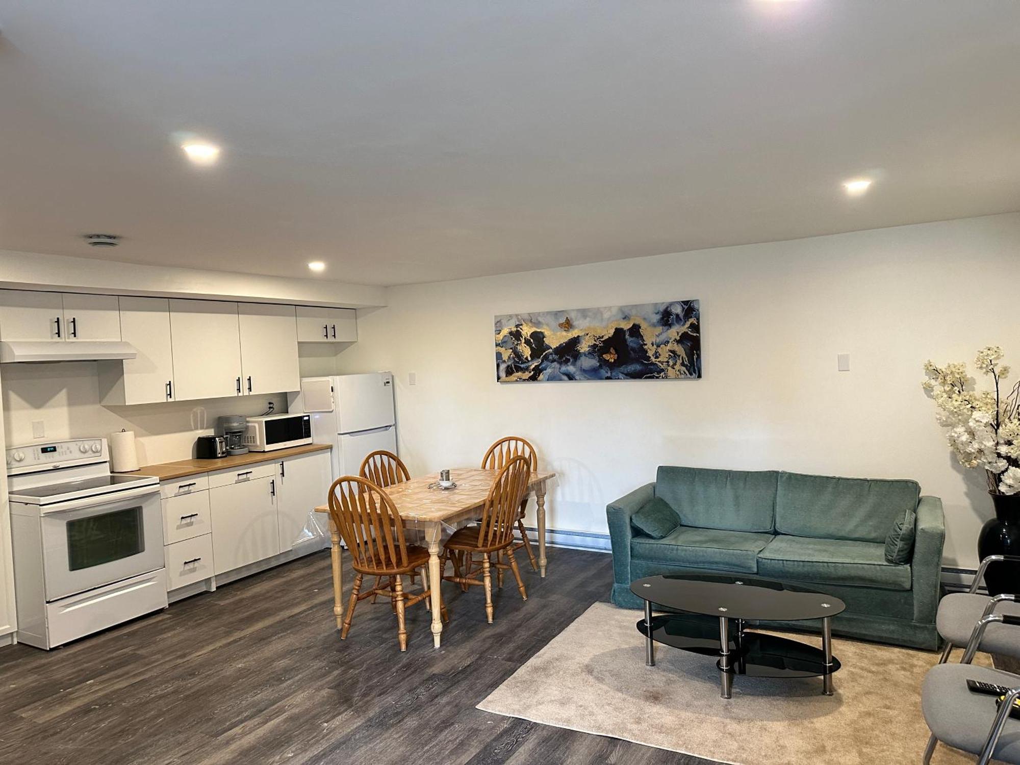Central Halifax One Bedroom Apartment In Clayton Park Экстерьер фото